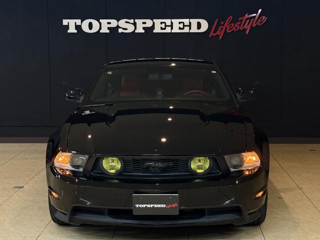 FORD MUSTANG V8 GT PERFORMANCE PACKAGE