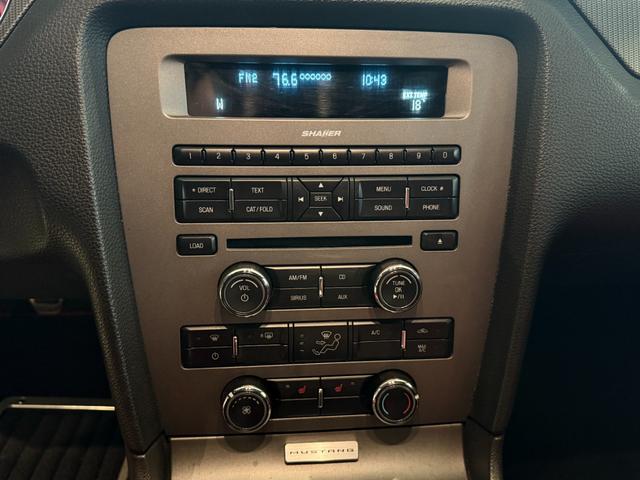 FORD MUSTANG V8 GT PERFORMANCE PACKAGE