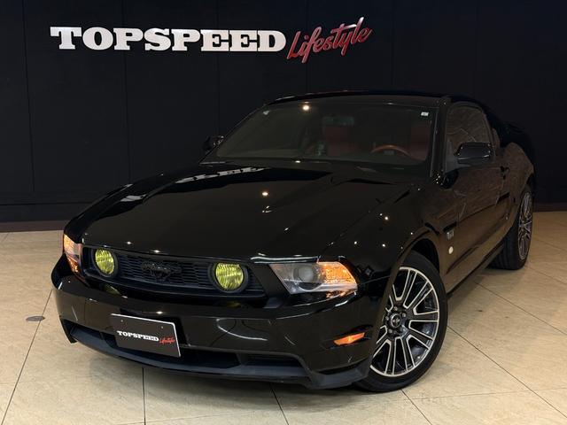 FORD MUSTANG V8 GT PERFORMANCE PACKAGE