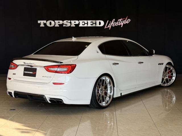 クアトロポルテ GT S LEAP DESIGNカーボンエアロ HyperForged22インチAW PowerCraftセンターパイプ ダウンサス サンルーフ ブラックレザーシート V8ツインターボ(7枚目)