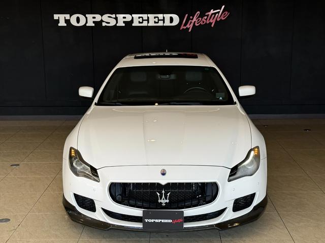 クアトロポルテ GT S LEAP DESIGNカーボンエアロ HyperForged22インチAW PowerCraftセンターパイプ ダウンサス サンルーフ ブラックレザーシート V8ツインターボ(9枚目)