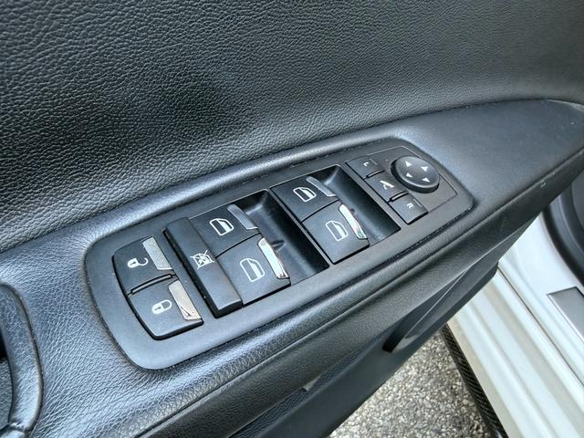 クアトロポルテ GT S LEAP DESIGNカーボンエアロ HyperForged22インチAW PowerCraftセンターパイプ ダウンサス サンルーフ ブラックレザーシート V8ツインターボ(20枚目)