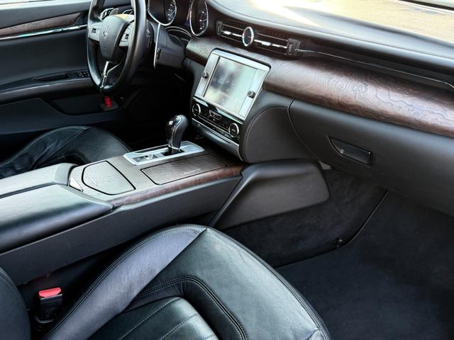 クアトロポルテ GT S LEAP DESIGNカーボンエアロ HyperForged22インチAW PowerCraftセンターパイプ ダウンサス サンルーフ ブラックレザーシート V8ツインターボ(31枚目)