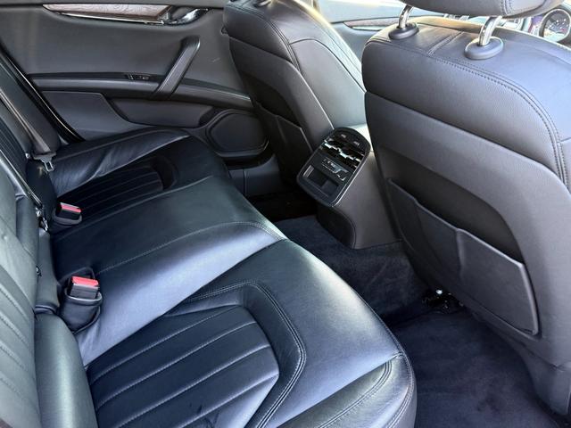 クアトロポルテ GT S LEAP DESIGNカーボンエアロ HyperForged22インチAW PowerCraftセンターパイプ ダウンサス サンルーフ ブラックレザーシート V8ツインターボ(34枚目)