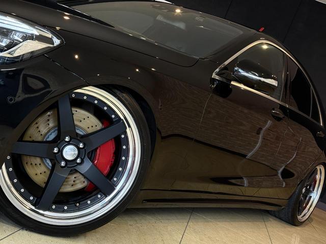 Ｓクラス Ｓ４００ハイブリッド　Ｓ６３後期Ｓｔｙｌｅ　ＡＭＧ　Ｓｐｏｒｔ　ＰＫＧ　３６０度カメラ　ＷＯＲＫグノーシス２１インチ　サンルーフ　パワーシート　ロワリングキット　黒革シート　後期ヘッド　後期テール　パヒュームアトマイザー（14枚目）