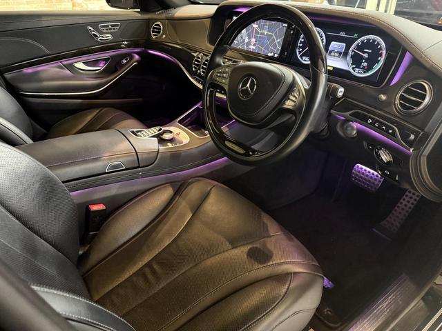 Ｓクラス Ｓ４００ハイブリッド　Ｓ６３後期Ｓｔｙｌｅ　ＡＭＧ　Ｓｐｏｒｔ　ＰＫＧ　３６０度カメラ　ＷＯＲＫグノーシス２１インチ　サンルーフ　パワーシート　ロワリングキット　黒革シート　後期ヘッド　後期テール　パヒュームアトマイザー（22枚目）