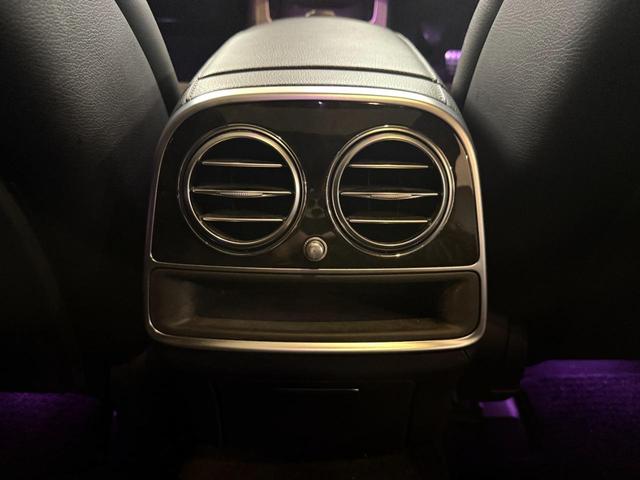 Ｓクラス Ｓ４００ハイブリッド　Ｓ６３後期Ｓｔｙｌｅ　ＡＭＧ　Ｓｐｏｒｔ　ＰＫＧ　３６０度カメラ　ＷＯＲＫグノーシス２１インチ　サンルーフ　パワーシート　ロワリングキット　黒革シート　後期ヘッド　後期テール　パヒュームアトマイザー（38枚目）