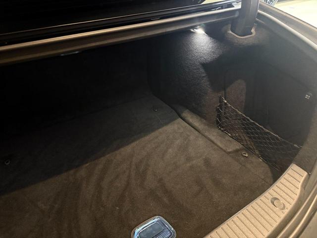 Ｓクラス Ｓ４００ハイブリッド　Ｓ６３後期Ｓｔｙｌｅ　ＡＭＧ　Ｓｐｏｒｔ　ＰＫＧ　３６０度カメラ　ＷＯＲＫグノーシス２１インチ　サンルーフ　パワーシート　ロワリングキット　黒革シート　後期ヘッド　後期テール　パヒュームアトマイザー（42枚目）