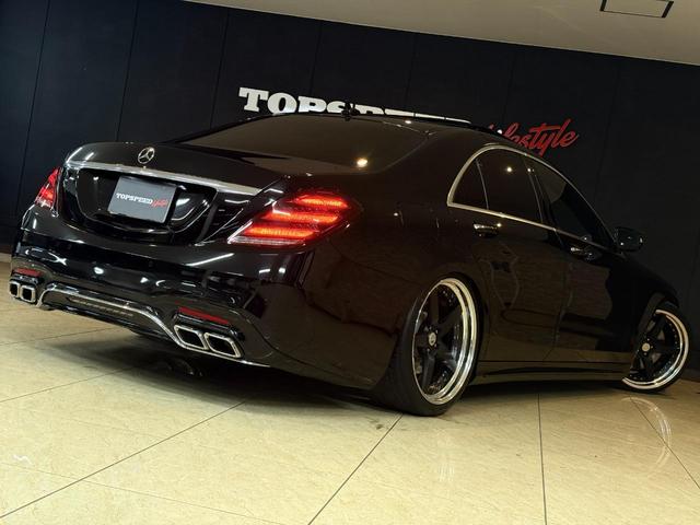 Ｓクラス Ｓ４００ハイブリッド　Ｓ６３後期Ｓｔｙｌｅ　ＡＭＧ　Ｓｐｏｒｔ　ＰＫＧ　３６０度カメラ　ＷＯＲＫグノーシス２１インチ　サンルーフ　パワーシート　ロワリングキット　黒革シート　後期ヘッド　後期テール　パヒュームアトマイザー（58枚目）