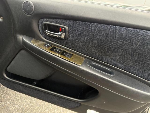 クレスタ ルラーンＳ　買取車両　１ＪＺターボエンジン載替　５速ＭＴ載替　ＷＯＲＫランベリックＬＤ１　前置きインタークーラー　車高調　ＨＫＳエアクリ　サンルーフ　砲弾マフラー　ＴＲＤメーター交換　後期最終モデル　改造変更済み（21枚目）