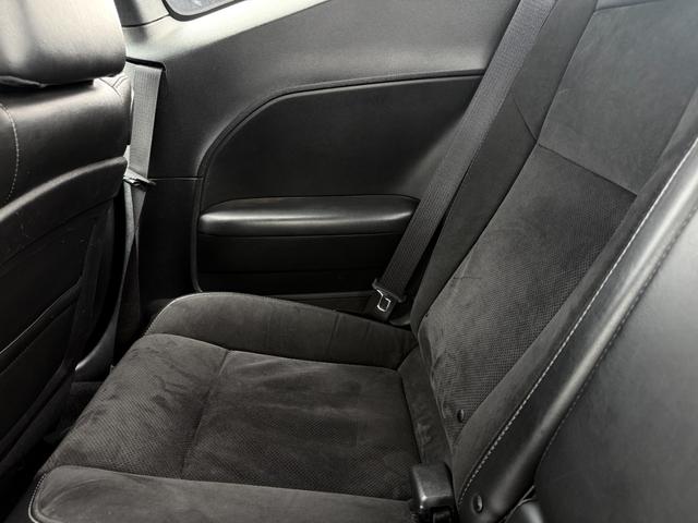 ダッジ・チャレンジャー Ｒ／Ｔ　プラス　シェイカー　ｂｒｅｍｂｏキャリパー　ＢＣ　ＲＡＣＩＮＧ車高調　ＳＲＴ２０インチＡＷ　Ａｌｐｉｎｅサウンドシステム　ＡｐｐｌｅＣａｒＰｌｅｙ　ＤｏｄｇｅＰｅｒｆｏｍａｎｃＣｏｎｔｏｔｏｌ　ホワイトメーター（29枚目）