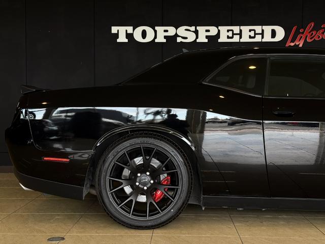 ダッジ・チャレンジャー Ｒ／Ｔ　プラス　シェイカー　ｂｒｅｍｂｏキャリパー　ＢＣ　ＲＡＣＩＮＧ車高調　ＳＲＴ２０インチＡＷ　Ａｌｐｉｎｅサウンドシステム　ＡｐｐｌｅＣａｒＰｌｅｙ　ＤｏｄｇｅＰｅｒｆｏｍａｎｃＣｏｎｔｏｔｏｌ　ホワイトメーター（53枚目）