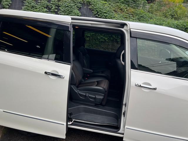 エルグランド ２５０ハイウェイスター　７人の乗り／純正ナビ／バックカメラ／ＥＴＣ／両側電動スライドドア／社外ホイール（18枚目）