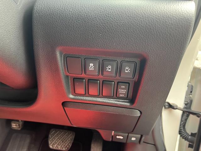 エルグランド ２５０ハイウェイスター　７人の乗り／純正ナビ／バックカメラ／ＥＴＣ／両側電動スライドドア／社外ホイール（37枚目）