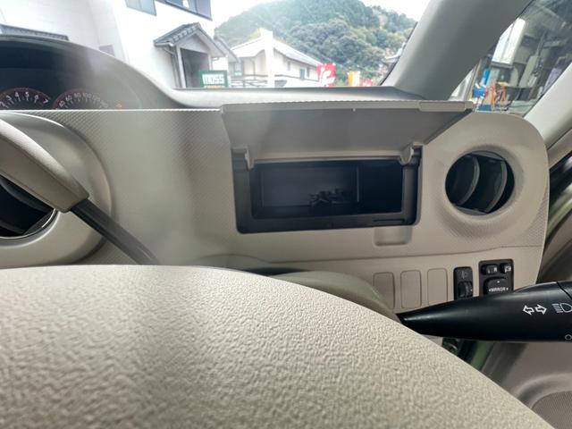 ポルテ １３０ｉ　Ｃパッケージ　ナビ／ＥＴＣ／片側電動スライドドア／車検整備付（9枚目）