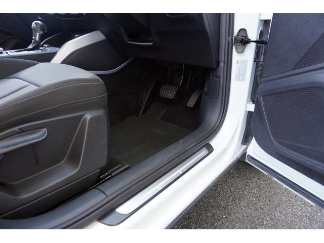 Ｑ２ １．０ＴＦＳＩスポーツ　ユーザー買取車両／純正ナビ／ＴＶ／Ｂカメラ／Ｂｌｕｅｔｏｏｔｈ／ドライブレコーダー／アクティブクルーズコントロール／バーチャルコックピット／ＬＥＤヘッドライト／（13枚目）