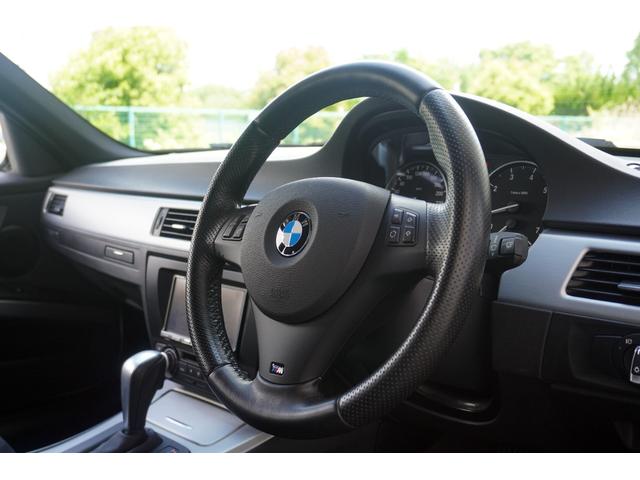 ３シリーズ ３２０ｉツーリング　Ｍスポーツパッケージ　ユーザー買取車両／社外ナビ／ＴＶ／Ｂカメラ／Ｂｌｕｅｔｏｏｔｈ／ドライブレコーダー前後／純正１７ＡＷ／ＨＩＤヘッドライト／Ｍスポーツ専用エクステリア／（9枚目）
