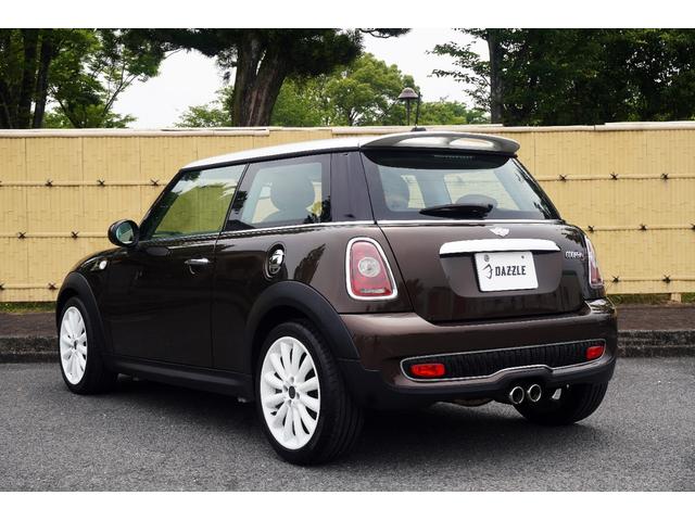 ＭＩＮＩ ５０　メイフェア　クーパーＳ／５０周年限定車／車検整備付きポータブルナビ／ＴＶ／ＥＴＣ／オートエアコン／プシュスタート／スマートキー／（8枚目）