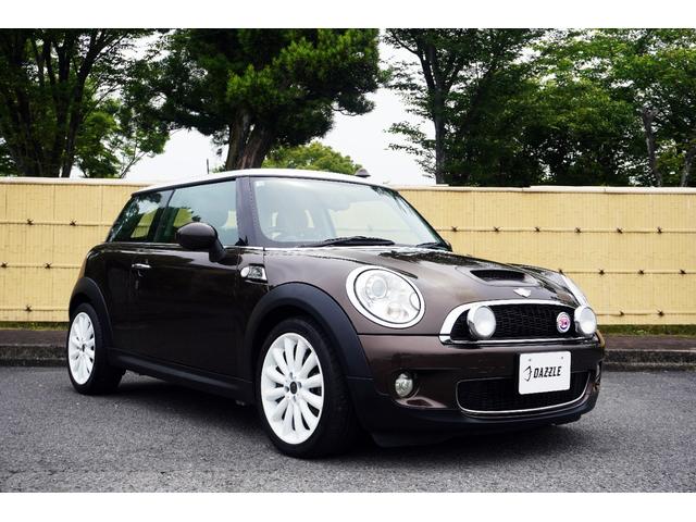 ＭＩＮＩ ５０　メイフェア　クーパーＳ／５０周年限定車／車検整備付きポータブルナビ／ＴＶ／ＥＴＣ／オートエアコン／プシュスタート／スマートキー／（46枚目）