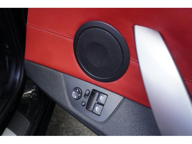 Ｚ４ ロードスター２．５ｉ　レッドレザー／社外ナビ／ＴＶ／Ｂカメラ／Ｂｌｕｅｔｏｏｔｈ／ディスチャージヘッドライト／シートヒーター／電動オープン／正規Ｄ車／（16枚目）