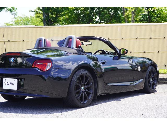 Ｚ４ ロードスター２．５ｉ　レッドレザー／社外ナビ／ＴＶ／Ｂカメラ／Ｂｌｕｅｔｏｏｔｈ／ディスチャージヘッドライト／シートヒーター／電動オープン／正規Ｄ車／（55枚目）