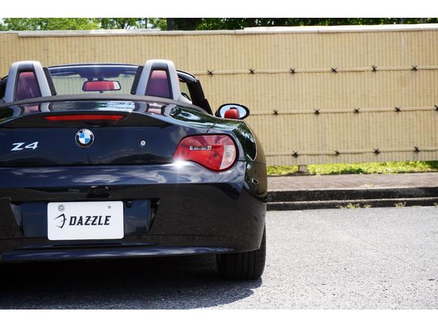 Ｚ４ ロードスター２．５ｉ　レッドレザー／社外ナビ／ＴＶ／Ｂカメラ／Ｂｌｕｅｔｏｏｔｈ／ディスチャージヘッドライト／シートヒーター／電動オープン／正規Ｄ車／（58枚目）