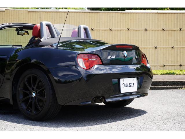 Ｚ４ ロードスター２．５ｉ　レッドレザー／社外ナビ／ＴＶ／Ｂカメラ／Ｂｌｕｅｔｏｏｔｈ／ディスチャージヘッドライト／シートヒーター／電動オープン／正規Ｄ車／（62枚目）