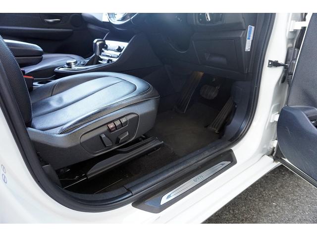 ２シリーズ ２１８ｄグランツアラー　ラグジュアリー　黒革シート／純正ナビ／ＴＶ／Ｂカメラ／Ｂｌｕｅｔｏｏｔｈ／ＥＴＣ／スマートキー／プシュスタート／７人乗り／パワシート／ＬＥＤヘッドライト／パワーバックドア／（14枚目）