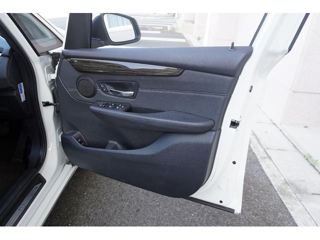 ２シリーズ ２１８ｄグランツアラー　ラグジュアリー　黒革シート／純正ナビ／ＴＶ／Ｂカメラ／Ｂｌｕｅｔｏｏｔｈ／ＥＴＣ／スマートキー／プシュスタート／７人乗り／パワシート／ＬＥＤヘッドライト／パワーバックドア／（15枚目）
