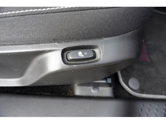 スマートフォーツークーペ ブラックシルバー　エディション　５０台限定車／買取車両／車検整備付き／ブラバスアルミホイール／サンルーフ／シートヒーター／衝突警告システム／パドルシフト／クルーズコントロール／（14枚目）