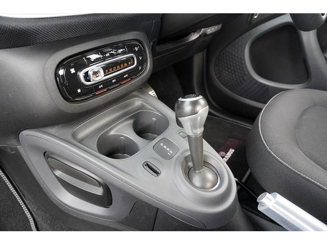 スマートフォーツークーペ ブラックシルバー　エディション　５０台限定車／買取車両／車検整備付き／ブラバスアルミホイール／サンルーフ／シートヒーター／衝突警告システム／パドルシフト／クルーズコントロール／（34枚目）
