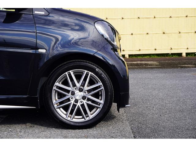 スマートフォーツークーペ ブラックシルバー　エディション　５０台限定車／買取車両／車検整備付き／ブラバスアルミホイール／サンルーフ／シートヒーター／衝突警告システム／パドルシフト／クルーズコントロール／（58枚目）