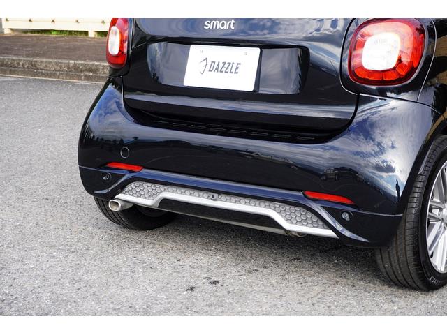 スマートフォーツークーペ ブラックシルバー　エディション　５０台限定車／買取車両／車検整備付き／ブラバスアルミホイール／サンルーフ／シートヒーター／衝突警告システム／パドルシフト／クルーズコントロール／（71枚目）