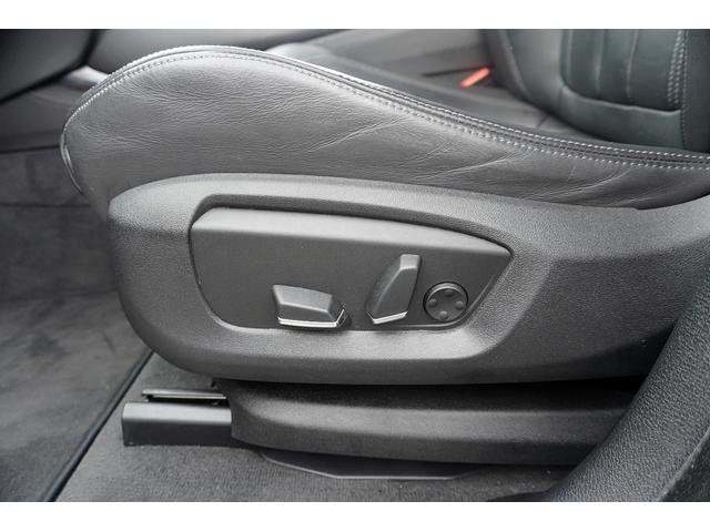 Ｘ５ Ｍ ベースグレード　Ｆ／Ｓ／Ｒ／カーボン／純正２１ＡＷ／黒革シート／純正ナビ／ＴＶ／Ｂカメラ／Ｂｌｕｅｔｏｏｔｈ／ＥＴＣ／スマートキー／プシュスタート／全周囲カメラ／ハーマンカートン／パノマミックスライディングルーフ／（19枚目）