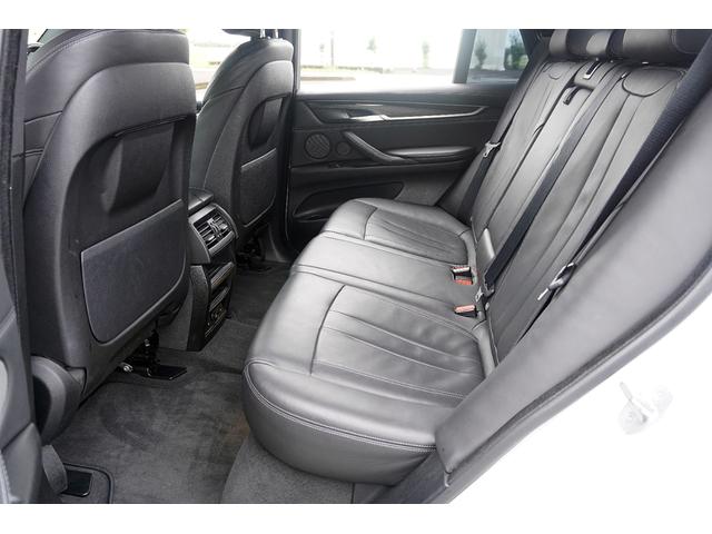 Ｘ５ Ｍ ベースグレード　Ｆ／Ｓ／Ｒ／カーボン／純正２１ＡＷ／黒革シート／純正ナビ／ＴＶ／Ｂカメラ／Ｂｌｕｅｔｏｏｔｈ／ＥＴＣ／スマートキー／プシュスタート／全周囲カメラ／ハーマンカートン／パノマミックスライディングルーフ／（24枚目）
