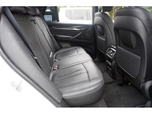 Ｘ５ Ｍ ベースグレード　Ｆ／Ｓ／Ｒ／カーボン／純正２１ＡＷ／黒革シート／純正ナビ／ＴＶ／Ｂカメラ／Ｂｌｕｅｔｏｏｔｈ／ＥＴＣ／スマートキー／プシュスタート／全周囲カメラ／ハーマンカートン／パノマミックスライディングルーフ／（26枚目）