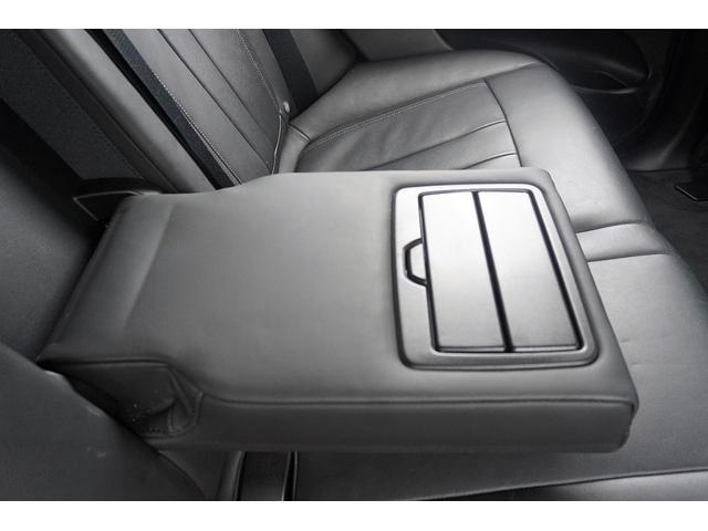 Ｘ５ Ｍ ベースグレード　Ｆ／Ｓ／Ｒ／カーボン／純正２１ＡＷ／黒革シート／純正ナビ／ＴＶ／Ｂカメラ／Ｂｌｕｅｔｏｏｔｈ／ＥＴＣ／スマートキー／プシュスタート／全周囲カメラ／ハーマンカートン／パノマミックスライディングルーフ／（28枚目）