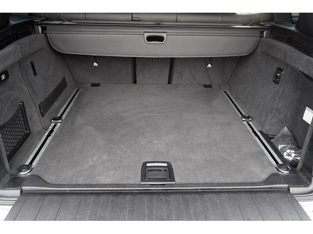 Ｘ５ Ｍ ベースグレード　Ｆ／Ｓ／Ｒ／カーボン／純正２１ＡＷ／黒革シート／純正ナビ／ＴＶ／Ｂカメラ／Ｂｌｕｅｔｏｏｔｈ／ＥＴＣ／スマートキー／プシュスタート／全周囲カメラ／ハーマンカートン／パノマミックスライディングルーフ／（29枚目）