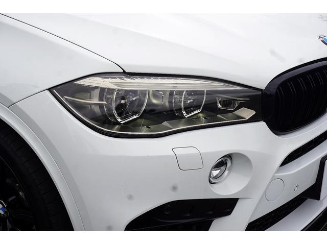 Ｘ５ Ｍ ベースグレード　Ｆ／Ｓ／Ｒ／カーボン／純正２１ＡＷ／黒革シート／純正ナビ／ＴＶ／Ｂカメラ／Ｂｌｕｅｔｏｏｔｈ／ＥＴＣ／スマートキー／プシュスタート／全周囲カメラ／ハーマンカートン／パノマミックスライディングルーフ／（56枚目）