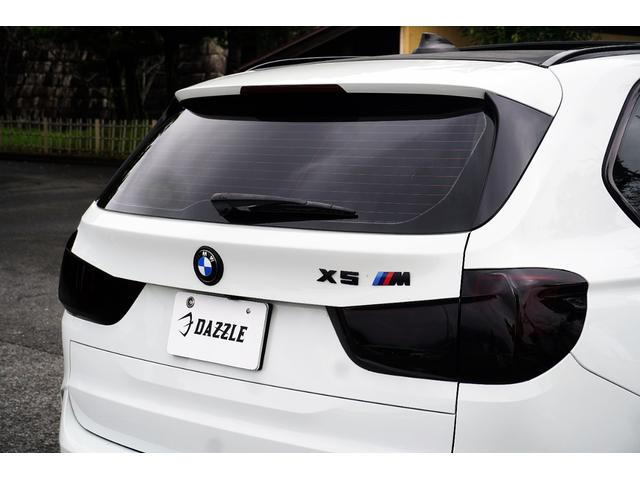 Ｘ５ Ｍ ベースグレード　Ｆ／Ｓ／Ｒ／カーボン／純正２１ＡＷ／黒革シート／純正ナビ／ＴＶ／Ｂカメラ／Ｂｌｕｅｔｏｏｔｈ／ＥＴＣ／スマートキー／プシュスタート／全周囲カメラ／ハーマンカートン／パノマミックスライディングルーフ／（79枚目）