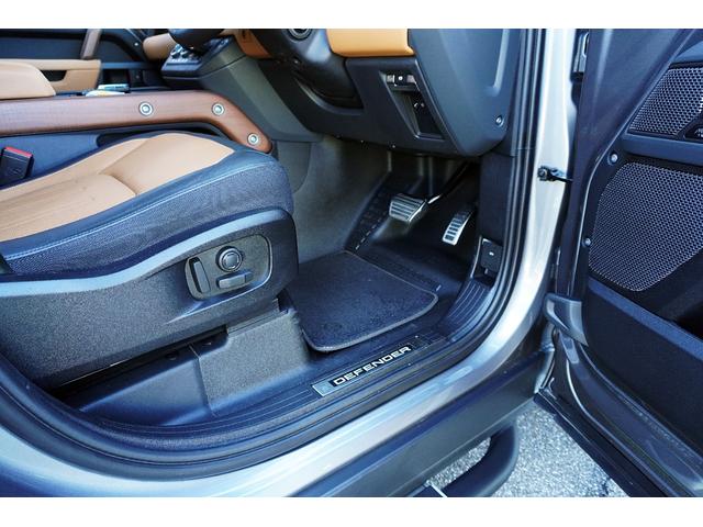 ディフェンダー 110X D300 サテンラッピング/純正2インチスタイル50982AW/スライディングパノマミックルーフ/サイドステップ/MERIDIANサウンド/地デジBカメラ/Bluetooth/ドラレコ/ETC/クールBOX(13枚目)