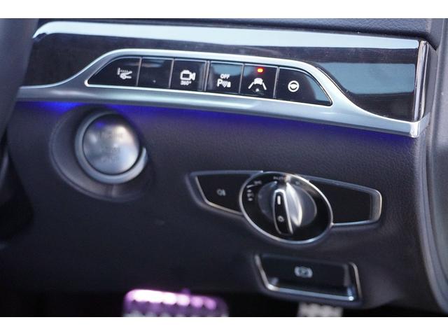 Ｓクラス Ｓ３００ｈエクスクルーシブ　ＡＭＧライン／黒革シート／ＡＭＧ２０ＡＷ／純正ナビ／ＴＶ／Ｂカメラ／Ｂｌｕｅｔｏｏｔｈ／ブルメスターサウンド／３６０度カメラ／パノマミックルーフ／ヘッドアップディスプレイ／（11枚目）
