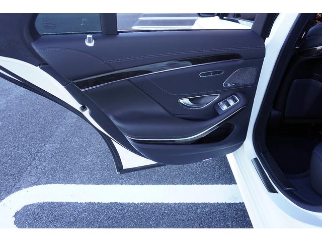 Ｓクラス Ｓ３００ｈエクスクルーシブ　ＡＭＧライン／黒革シート／ＡＭＧ２０ＡＷ／純正ナビ／ＴＶ／Ｂカメラ／Ｂｌｕｅｔｏｏｔｈ／ブルメスターサウンド／３６０度カメラ／パノマミックルーフ／ヘッドアップディスプレイ／（24枚目）