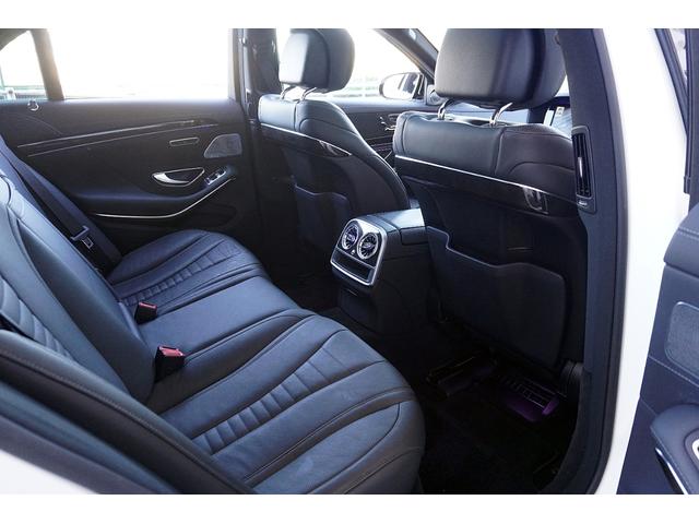 Ｓクラス Ｓ３００ｈエクスクルーシブ　ＡＭＧライン／黒革シート／ＡＭＧ２０ＡＷ／純正ナビ／ＴＶ／Ｂカメラ／Ｂｌｕｅｔｏｏｔｈ／ブルメスターサウンド／３６０度カメラ／パノマミックルーフ／ヘッドアップディスプレイ／（28枚目）
