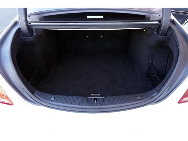 Ｓクラス Ｓ３００ｈエクスクルーシブ　ＡＭＧライン／黒革シート／ＡＭＧ２０ＡＷ／純正ナビ／ＴＶ／Ｂカメラ／Ｂｌｕｅｔｏｏｔｈ／ブルメスターサウンド／３６０度カメラ／パノマミックルーフ／ヘッドアップディスプレイ／（29枚目）