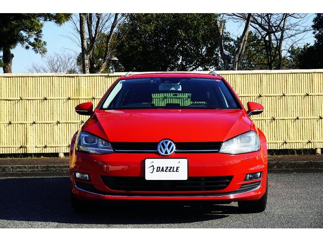 ゴルフヴァリアント ＴＳＩハイラインブルーモーションテクノロジー　ユーザー買取車両／純正ナビ／ＴＶ／Ｂｌｕｅｔｏｏｔｈ／Ｂカメラ／ＥＴＣ／前後ドライブレコーダー／純正アルミホイール／オートライト／プシュスタート／オートエアコン／電動格納ミラー／（2枚目）