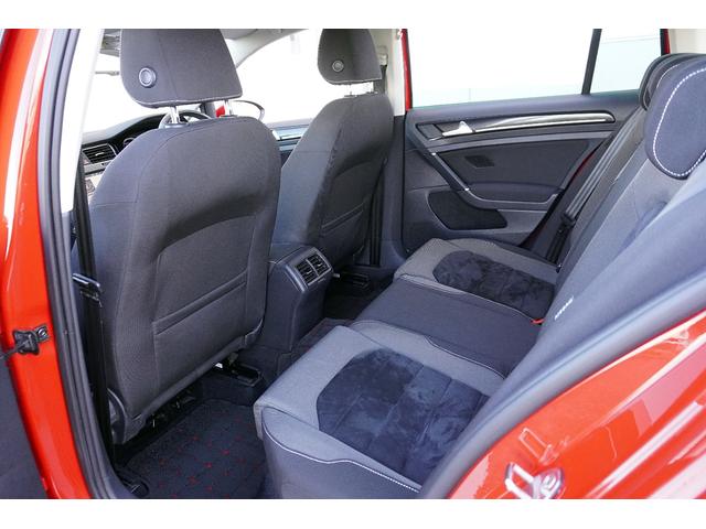 ゴルフヴァリアント ＴＳＩハイラインブルーモーションテクノロジー　ユーザー買取車両／純正ナビ／ＴＶ／Ｂｌｕｅｔｏｏｔｈ／Ｂカメラ／ＥＴＣ／前後ドライブレコーダー／純正アルミホイール／オートライト／プシュスタート／オートエアコン／電動格納ミラー／（22枚目）