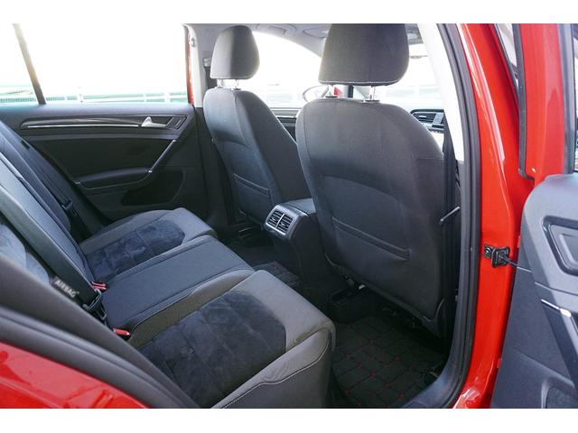 ゴルフヴァリアント ＴＳＩハイラインブルーモーションテクノロジー　ユーザー買取車両／純正ナビ／ＴＶ／Ｂｌｕｅｔｏｏｔｈ／Ｂカメラ／ＥＴＣ／前後ドライブレコーダー／純正アルミホイール／オートライト／プシュスタート／オートエアコン／電動格納ミラー／（26枚目）