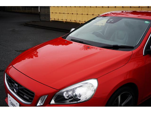 Ｖ６０ Ｔ４　Ｒデザイン　特別仕様車／ポールスターパフォーマンスＰＫＧ／黒革シート／専用エクステリア／専用１８ＡＷ／純正ナビ／ＴＶ／Ｂカメラ／Ｂｌｕｅｔｏｏｔｈ／ＥＴＣ／キーレスエントリー／プシュスタート／オートエアコン／（59枚目）