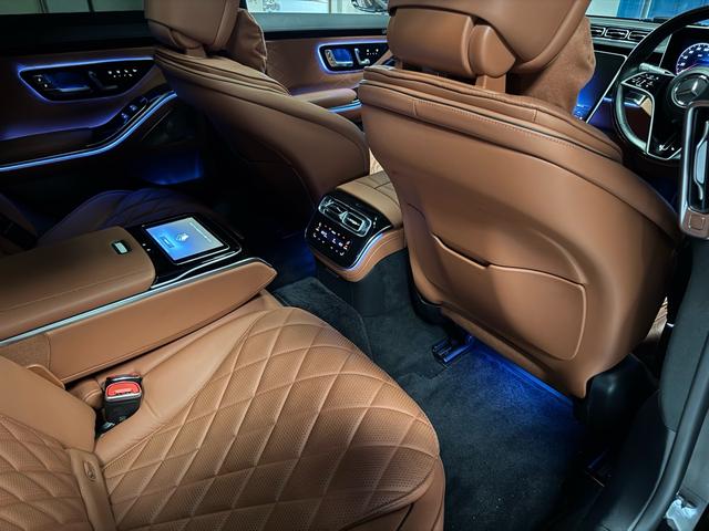 Ｓクラス Ｓ５００　４マチック　ＡＭＧラインパッケージ　茶本革シート　禁煙　パノラマＳＲ　クルーズコントロール　全方位カメラ　地デジ　パワーシート　４ＷＤ　シートエアコン　シートヒーター　ＬＥＤヘッドライト　ＥＴＣ　　Ｂｌｕｅｔｏｏｔｈ接続（25枚目）